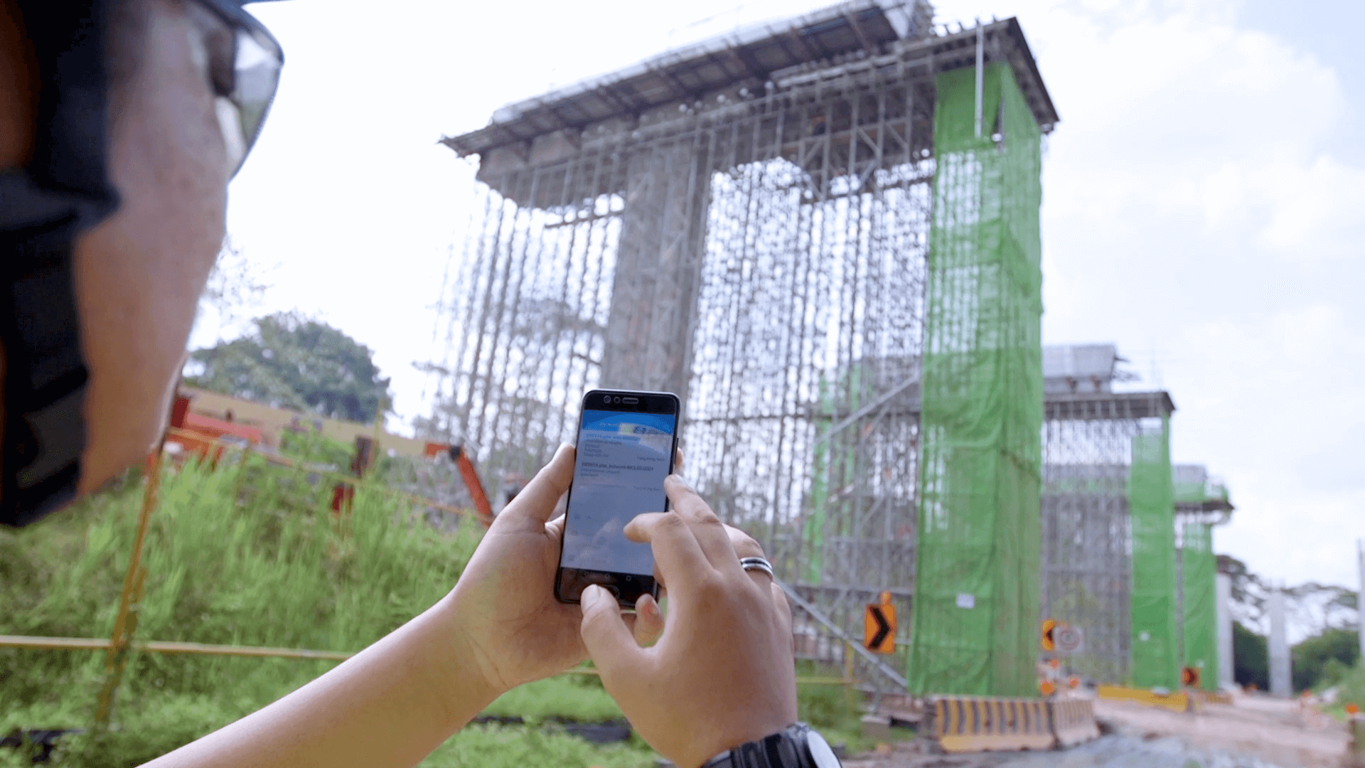 Novade Hwa Seng Builder bridge mobile app