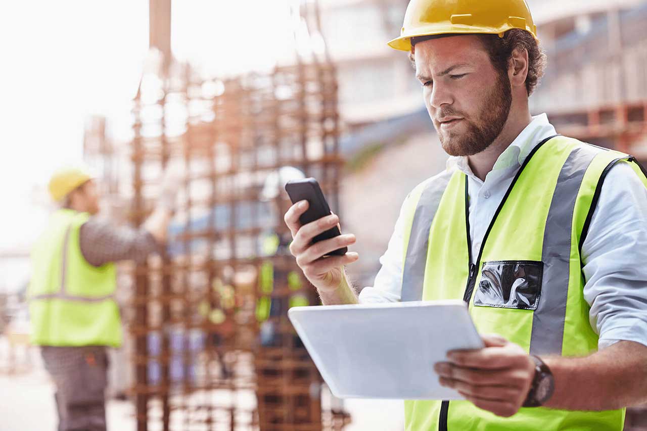Novade-Mobile-User-Europe-header Novade header image tablet mobile user on site