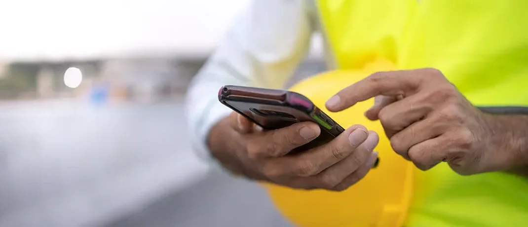 Engineer using a mobile app